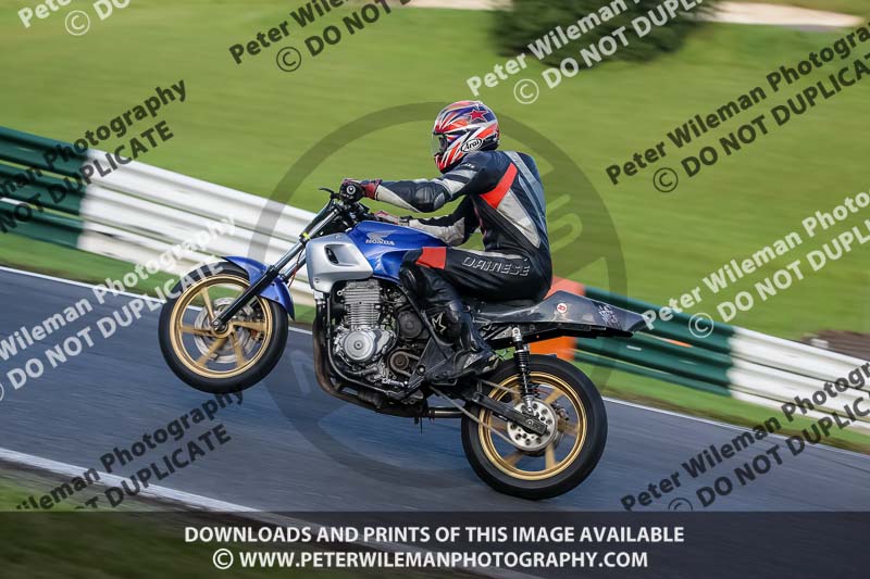 cadwell no limits trackday;cadwell park;cadwell park photographs;cadwell trackday photographs;enduro digital images;event digital images;eventdigitalimages;no limits trackdays;peter wileman photography;racing digital images;trackday digital images;trackday photos